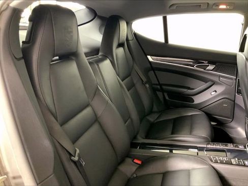Used 2016 Porsche Panamera Edition RWD image 19