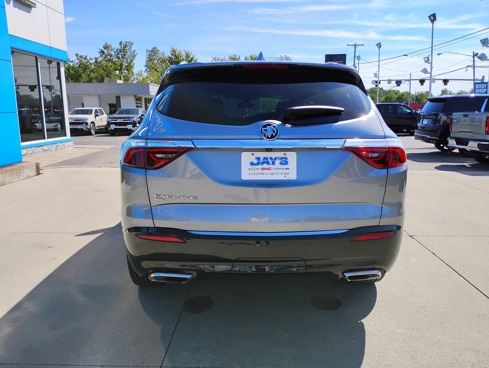 Used 2024 Buick Enclave Essence w/ Trailering Package, 5000 lbs. AWD/4WD image 9