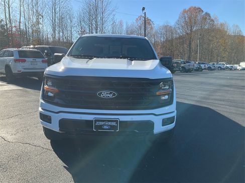 New 2025 Ford F150 XLT w/ Equipment Group 302A MID image 2