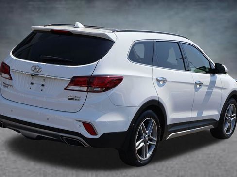 Used 2018 Hyundai Santa Fe Limited AWD/4WD image 3