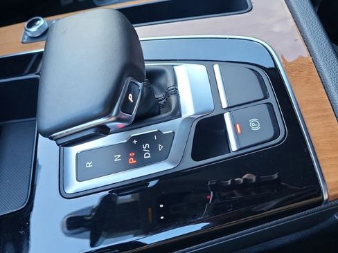 Certified 2023 Audi Q5 2.0T Premium w/ Convenience Package AWD/4WD image 19