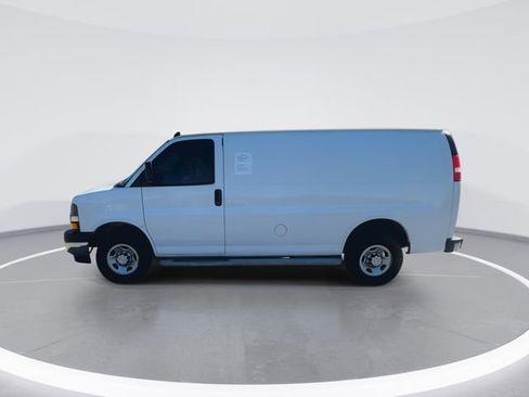 Used 2022 Chevrolet Express 2500 w/ Driver Convenience Package image 5