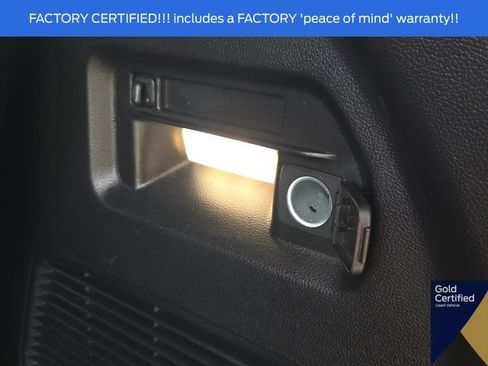 Used 2023 Ford Explorer XLT w/ Equipment Group 202A AWD/4WD image 13