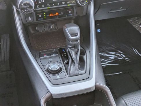 Used 2023 Toyota RAV4 Limited image 14