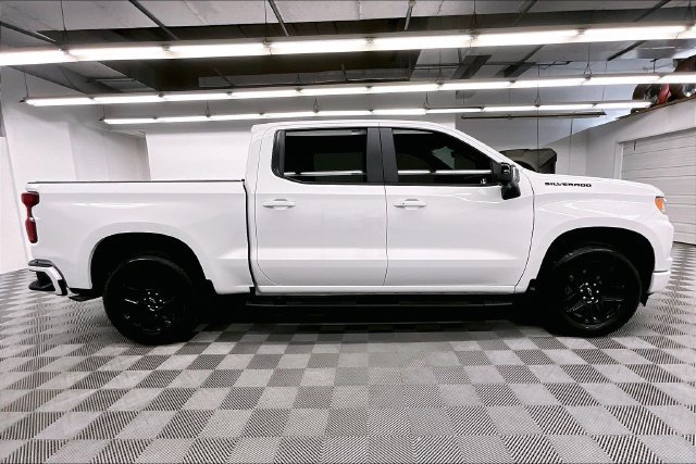 Used 2025 Chevrolet Silverado 1500 RST AWD/4WD image 16