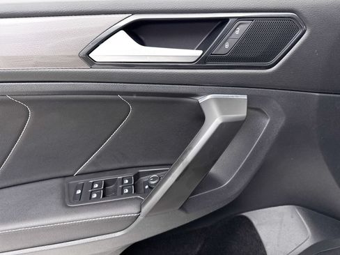 Used 2022 Volkswagen Tiguan SE FWD image 26