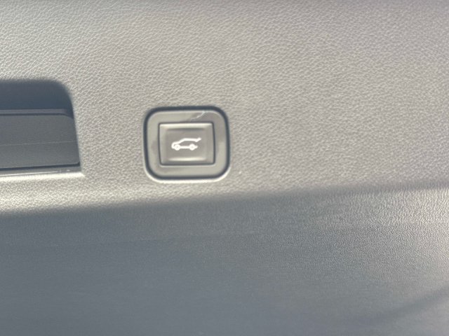 New 2027 Buick Enclave Preferred w/ Power Package FWD image 12
