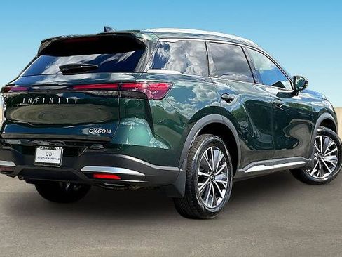 Certified 2026 INFINITI QX60 Luxe w/ Cargo Package AWD/4WD image 5
