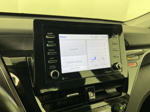 Used 2024 Toyota Camry SE image 26