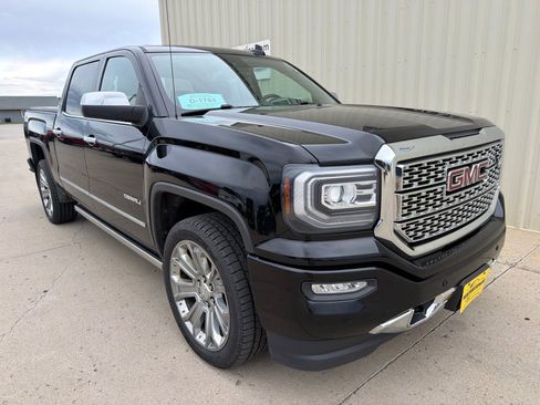 Used 2018 GMC Sierra 1500 Denali w/ Denali Ultimate Package AWD/4WD image 2