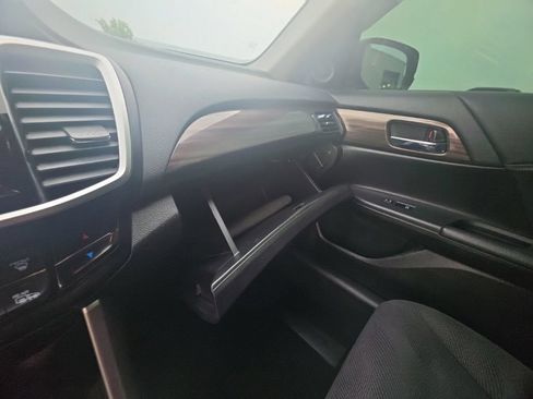 Used 2016 Honda Accord EX image 20
