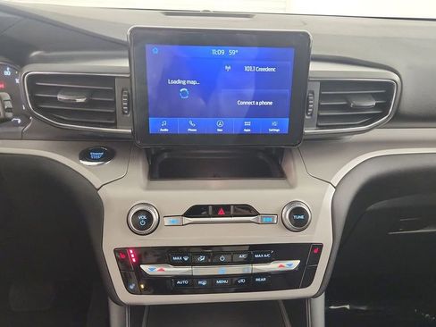 Certified 2024 Ford Explorer XLT w/ Equipment Group 202A AWD/4WD image 13