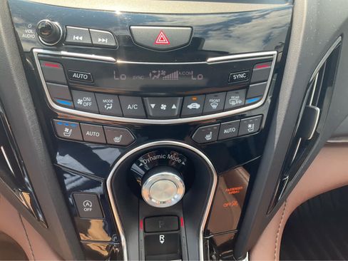 Used 2019 Acura RDX AWD w/ Advance Package image 10