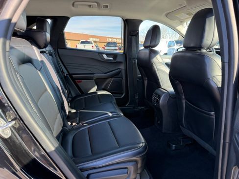 Used 2023 Ford Escape Platinum image 15