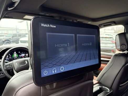 Used 2023 GMC Yukon XL Denali Ultimate image 15