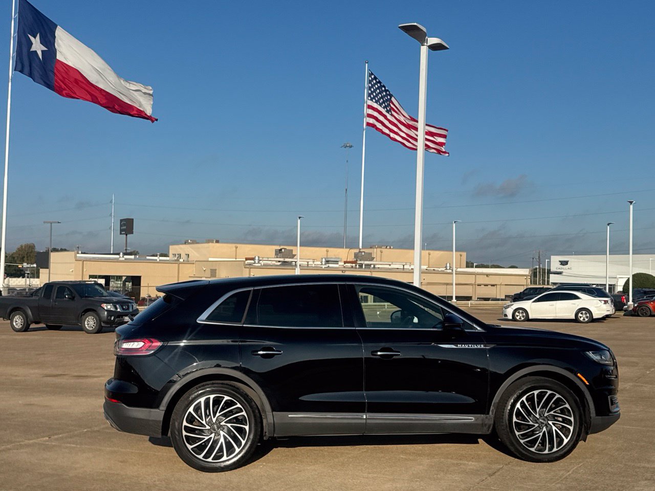 Used 2019 Lincoln Nautilus Reserve w/ Cargo Utility Package FWD image 36