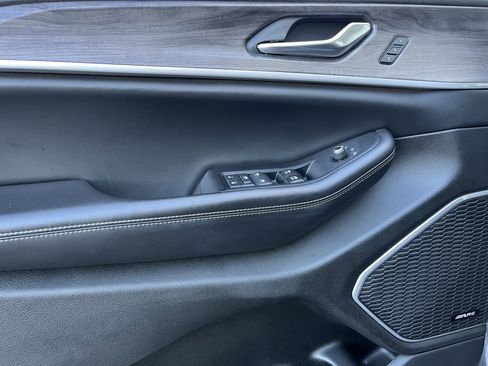 Used 2022 Jeep Grand Cherokee Limited 4xe image 11