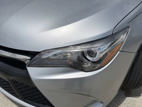 Used 2015 Toyota Camry SE FWD image 6