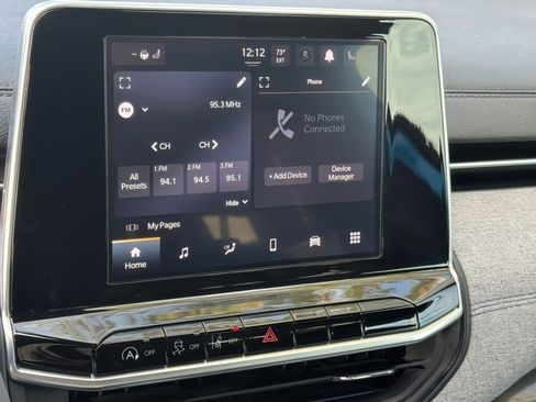 Used 2025 Jeep Compass Latitude image 25