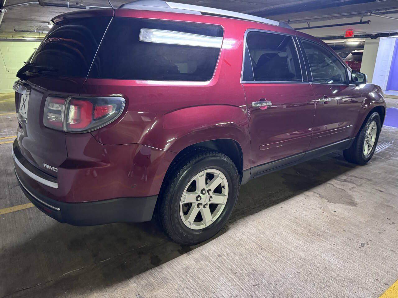 Used 2015 GMC Acadia SLE AWD/4WD image 31