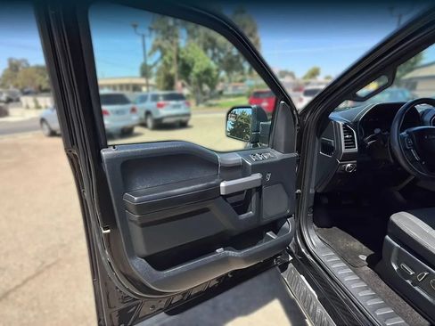 Used 2015 Ford F150 XLT w/ Equipment Group 302A Luxury AWD/4WD image 9
