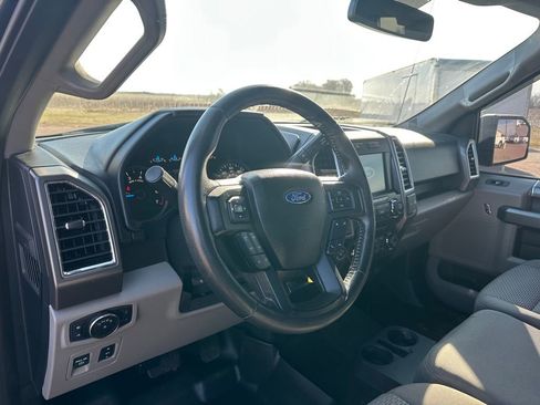 Used 2016 Ford F150 XLT w/ Equipment Group 302A Luxury image 12