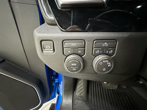 Certified 2026 Chevrolet Silverado 1500 LT AWD/4WD image 29