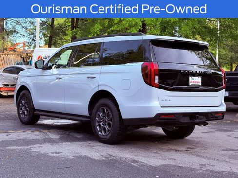 Used 2025 Ford Expedition Active AWD/4WD image 6