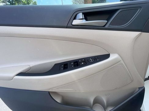 Used 2018 Hyundai Tucson Value FWD image 20