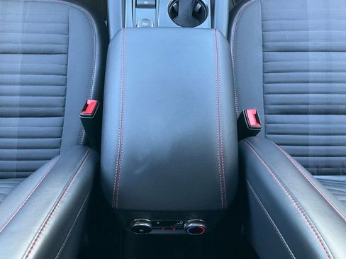 Used 2026 Ford Explorer ST-Line w/ ST-Line Street Pack image 26