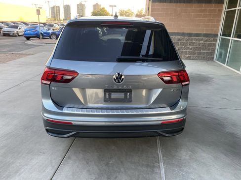 Used 2023 Volkswagen Tiguan SE w/ Panoramic Sunroof Package image 4
