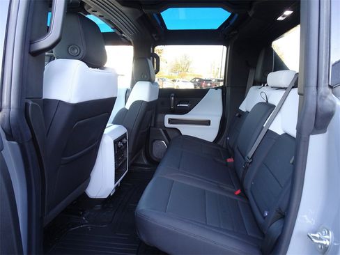 Used 2024 GMC Hummer EV 3X w/ LPO, Illumination Package image 5