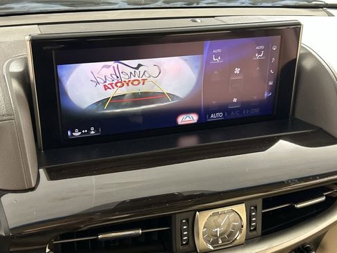 Used 2018 Lexus LX 570 4WD image 18