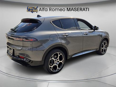 Used 2024 Alfa Romeo Tonale Ti image 6