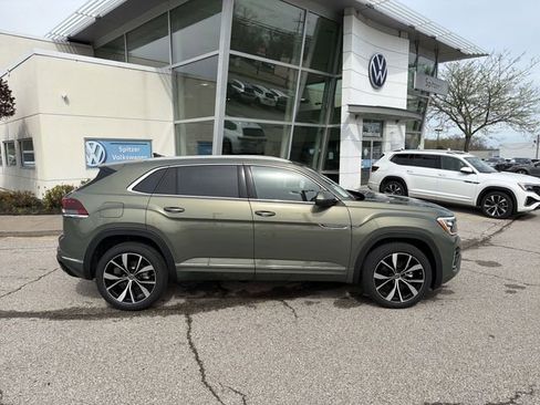 New 2026 Volkswagen Atlas Cross Sport SEL Premium R-Line AWD/4WD image 10