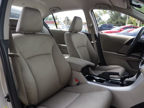 Used 2015 Honda Accord LX image 21
