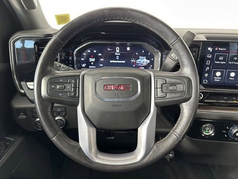 Used 2022 GMC Sierra 1500 Elevation image 14