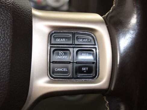 Used 2017 RAM 1500 Laramie Longhorn image 24