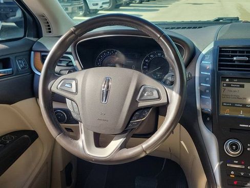 Certified 2019 Lincoln MKC Select FWD image 19