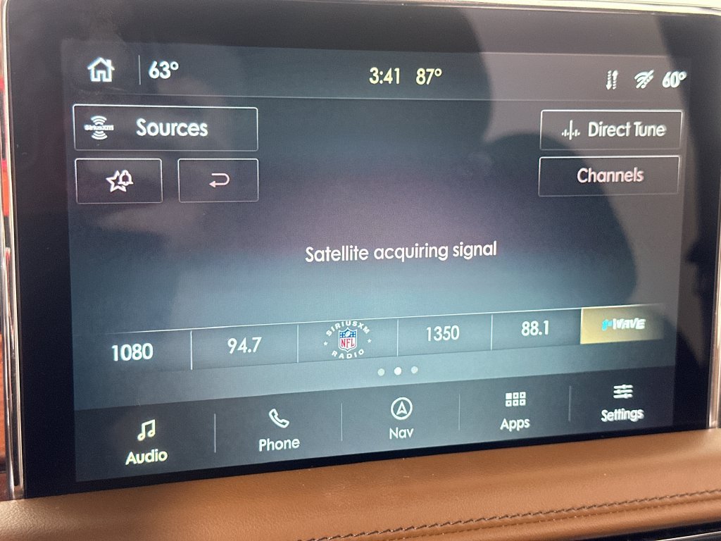 Used 2020 Lincoln Aviator Grand Touring w/ Equipment Group 302A AWD/4WD image 35