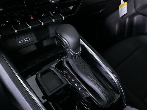 New 2026 GMC Canyon Elevation w/ Convenience Package image 29