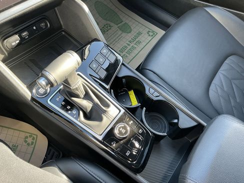 Used 2025 Kia Sportage X-Pro AWD/4WD image 20