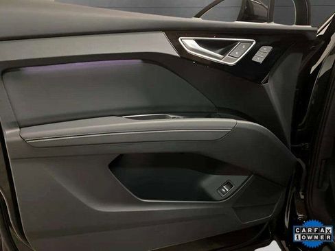 Used 2024 Audi Q4 e-tron Premium Plus w/ Premium Plus image 33