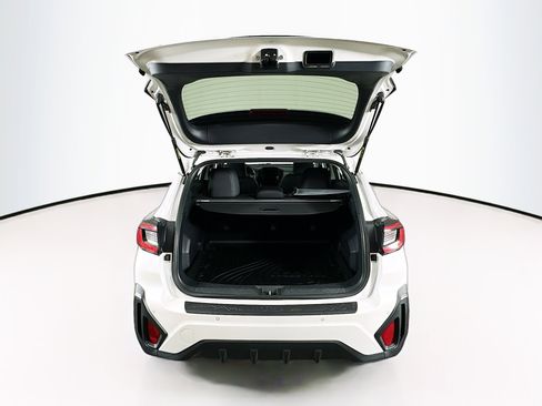 Used 2024 Subaru Crosstrek 2.5i Limited AWD/4WD image 28
