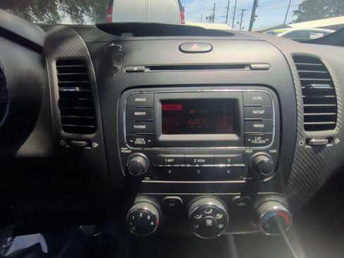 Used 2015 Kia Forte EX FWD image 17