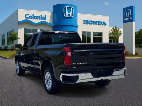 Used 2025 Chevrolet Silverado 1500 LT AWD/4WD image 4