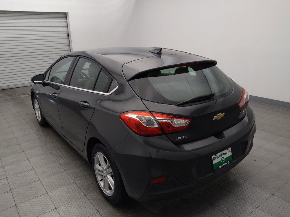 Used 2017 Chevrolet Cruze LT FWD image 5