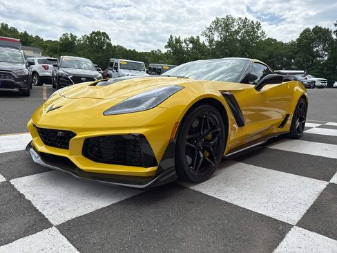 Used 2019 Chevrolet Corvette ZR1 RWD image 10
