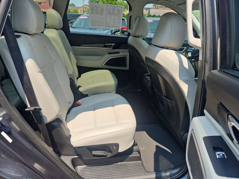Used 2020 Kia Telluride SX w/ Towing Package FWD image 23