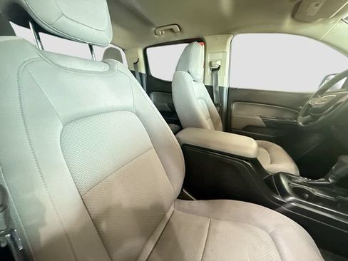 Used 2017 GMC Canyon 2WD Crew Cab w/ Convenience Package image 25